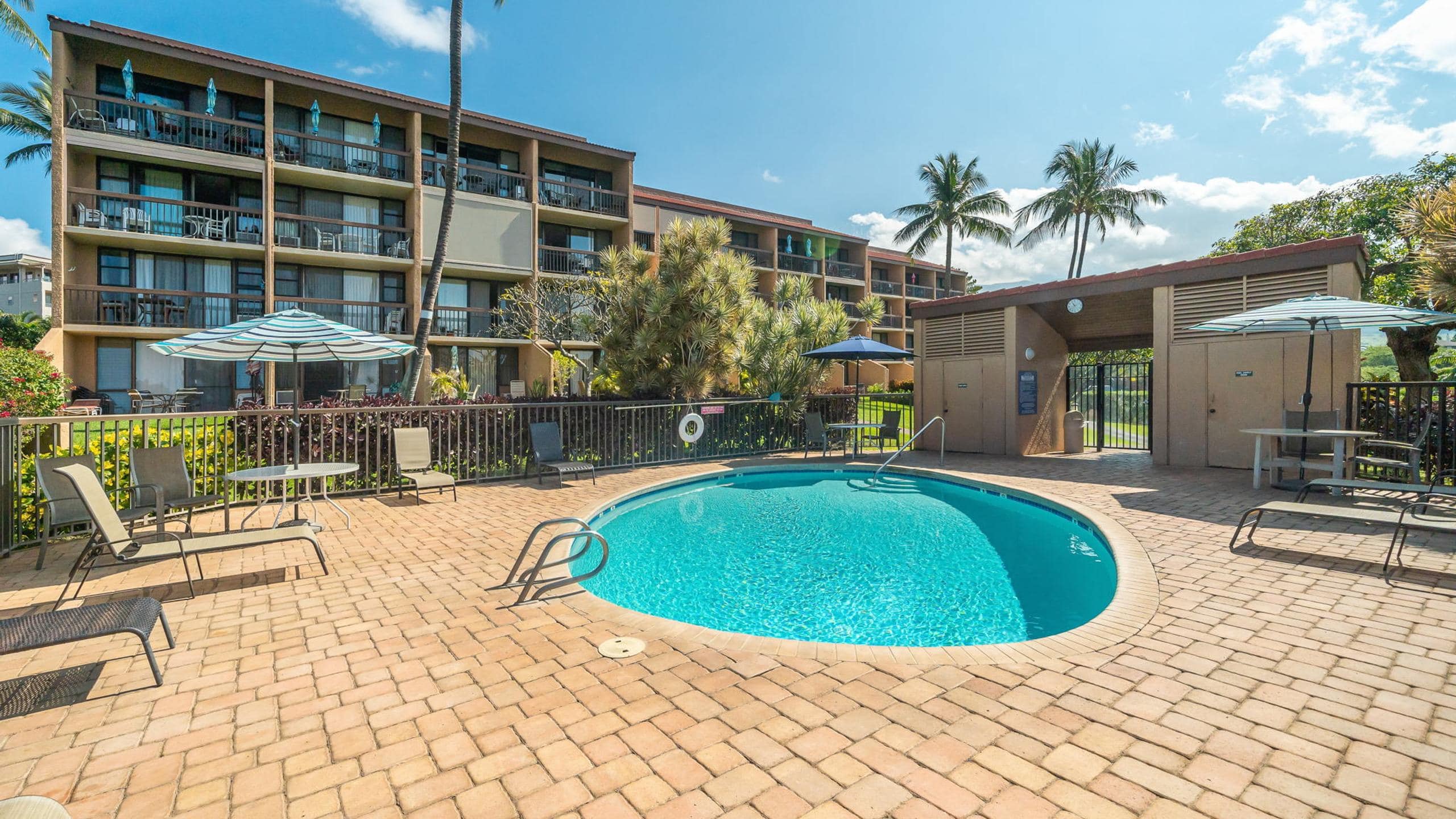 Condo in Kihei · ★4.84 · 1 bedroom · 2 beds · 1 bath - Image 26