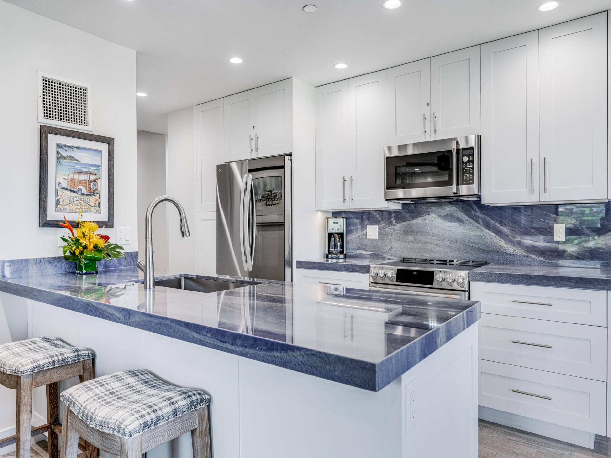 Soak Up Ocean Views & Resort Amenities | Sleeps 6 - Image 16