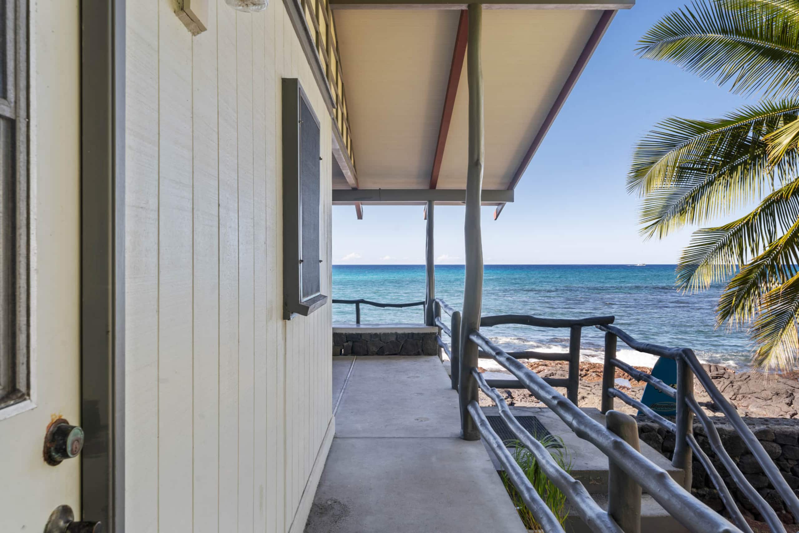 Home in Kailua-Kona · ★4.67 · 2 bedrooms · 3 beds · 2 baths - Image 4
