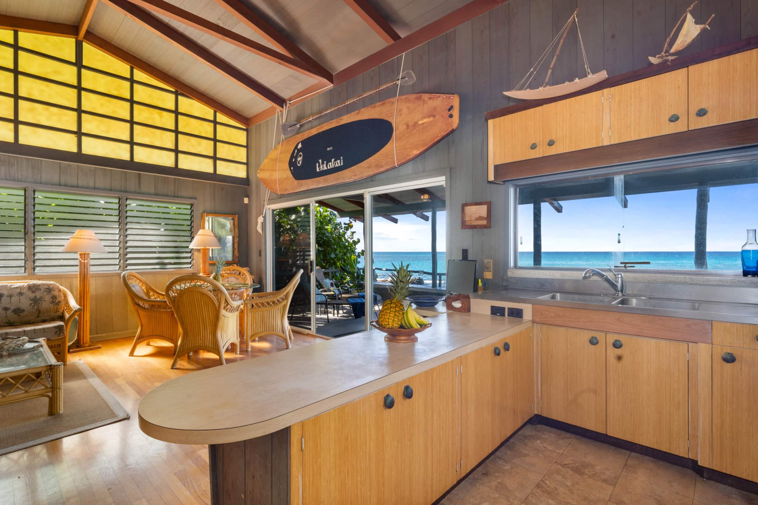 Home in Kailua-Kona · ★4.67 · 2 bedrooms · 3 beds · 2 baths - Image 11