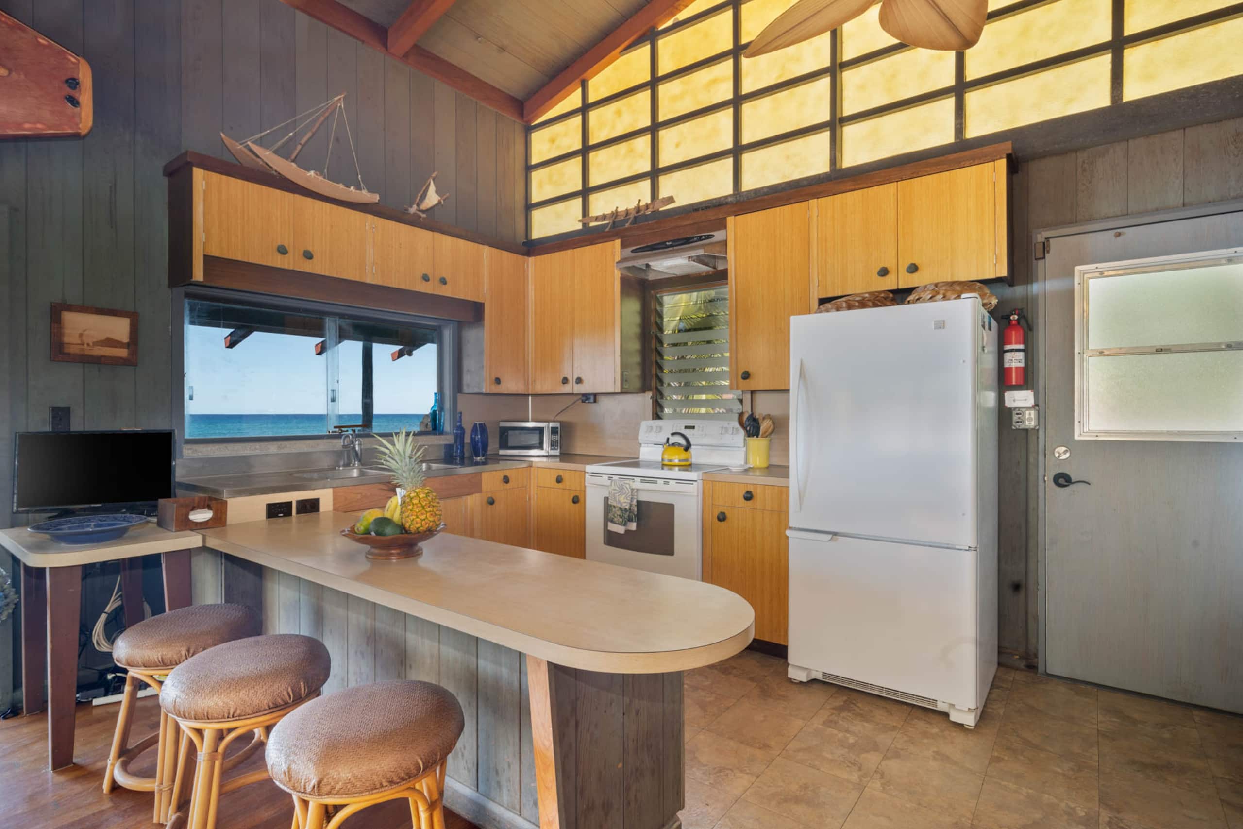 Home in Kailua-Kona · ★4.67 · 2 bedrooms · 3 beds · 2 baths - Image 14
