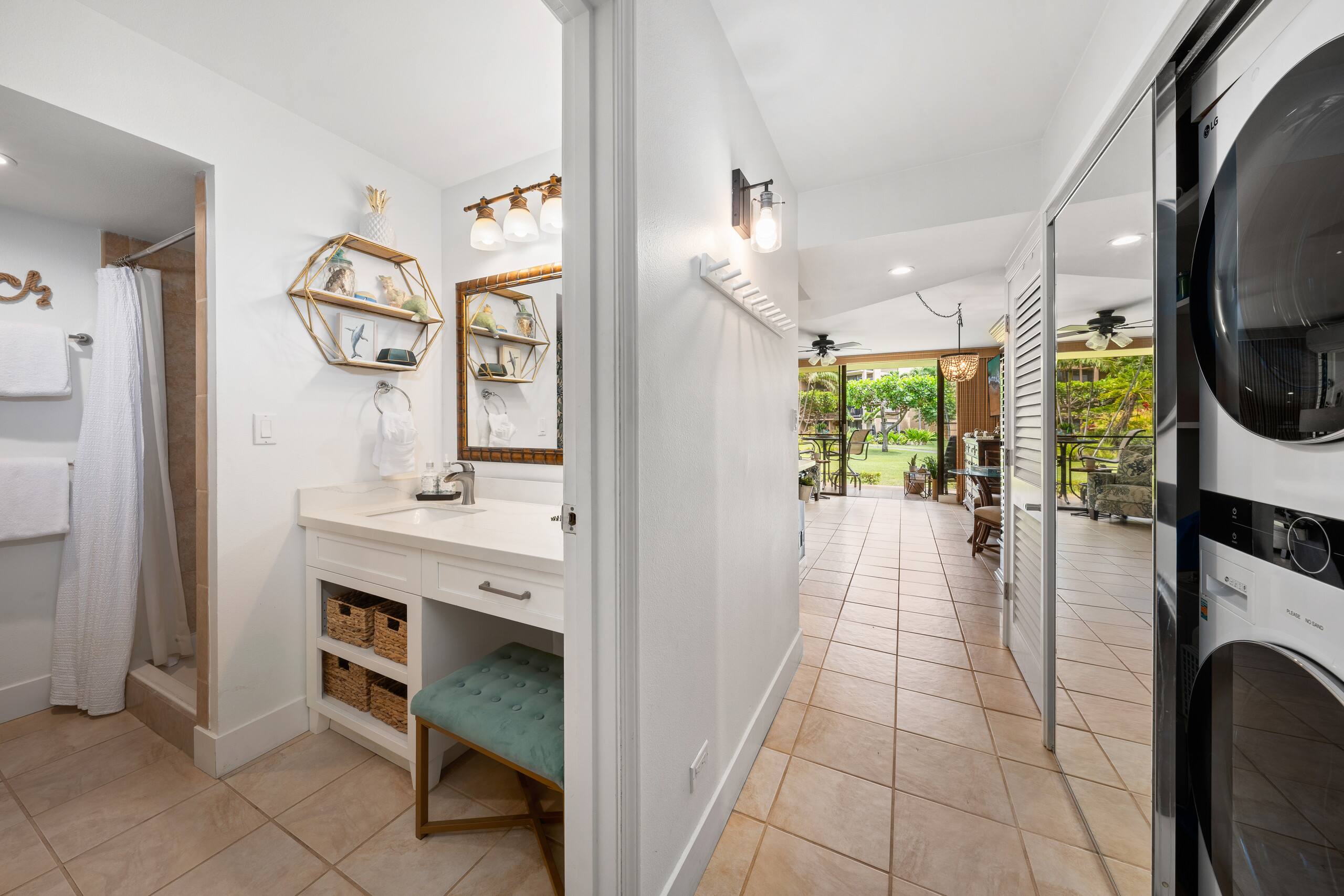 Condo in Lahaina · ★4.86 · 1 bedroom · 2 beds · 1 bath - Image 24