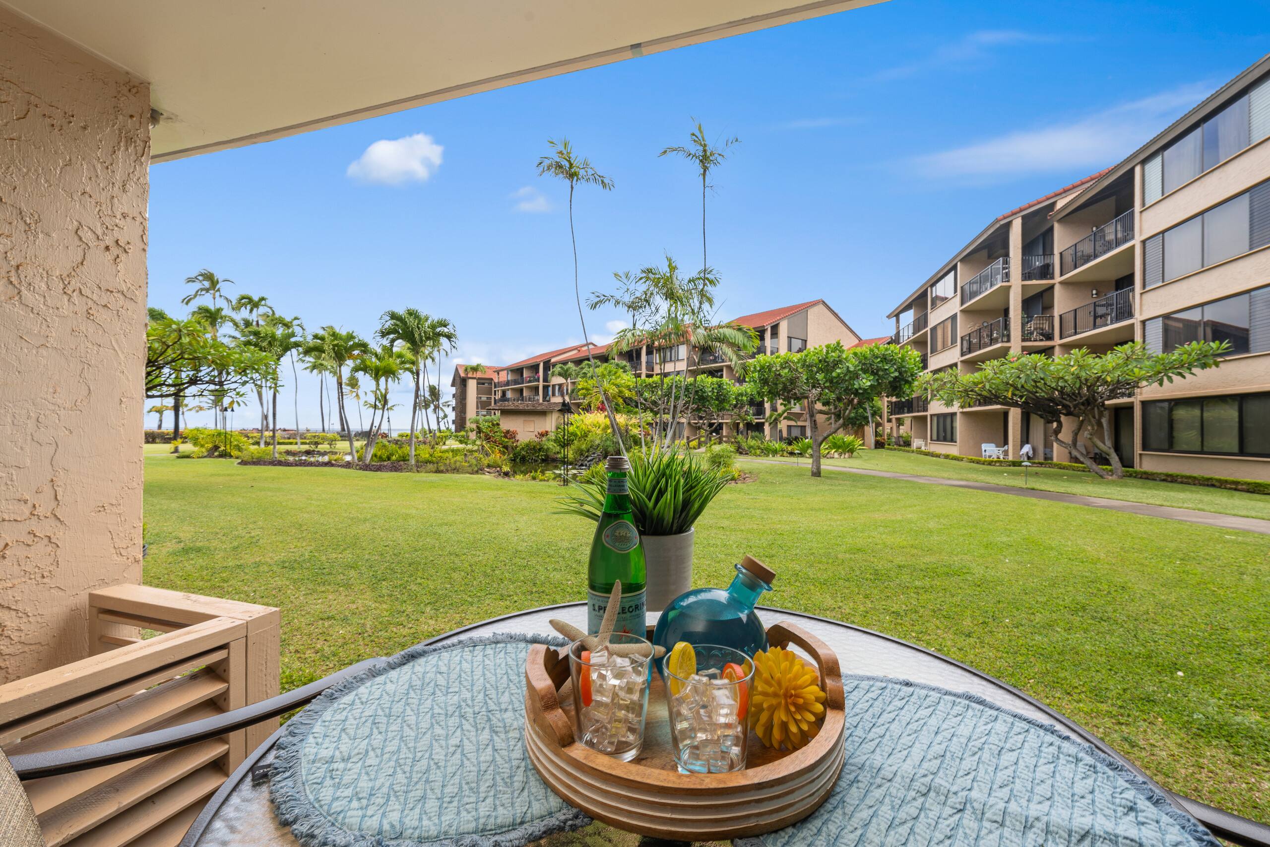 Condo in Lahaina · ★4.86 · 1 bedroom · 2 beds · 1 bath - Image 25