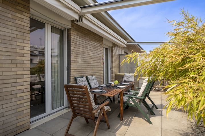 Glamorous Terrace – Excl. 3bdr a 300mt da Centrale