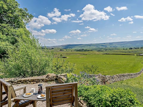 4 Bed in North Stainmore (92503)