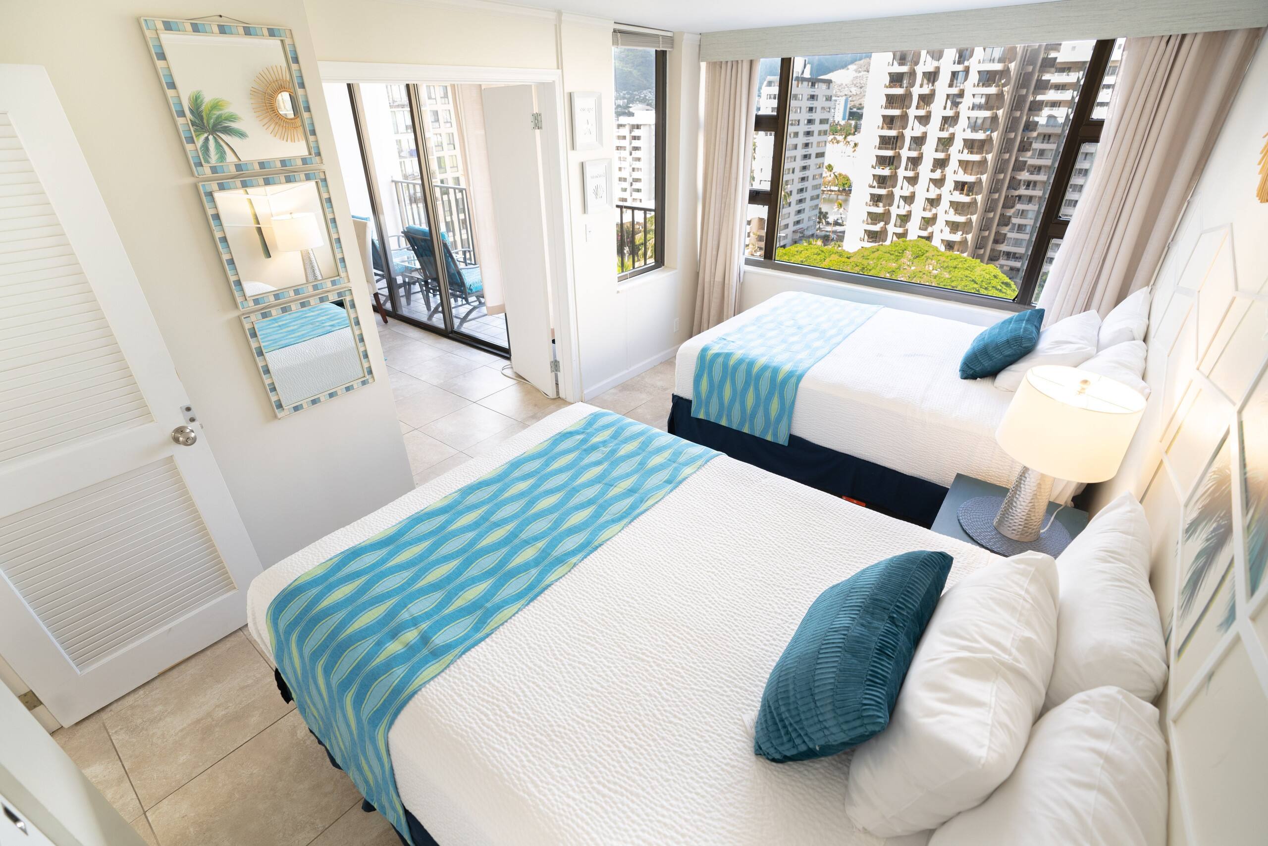 Condo in Honolulu · ★4.38 · 1 bedroom · 3 beds · 1 private bath - Image 18