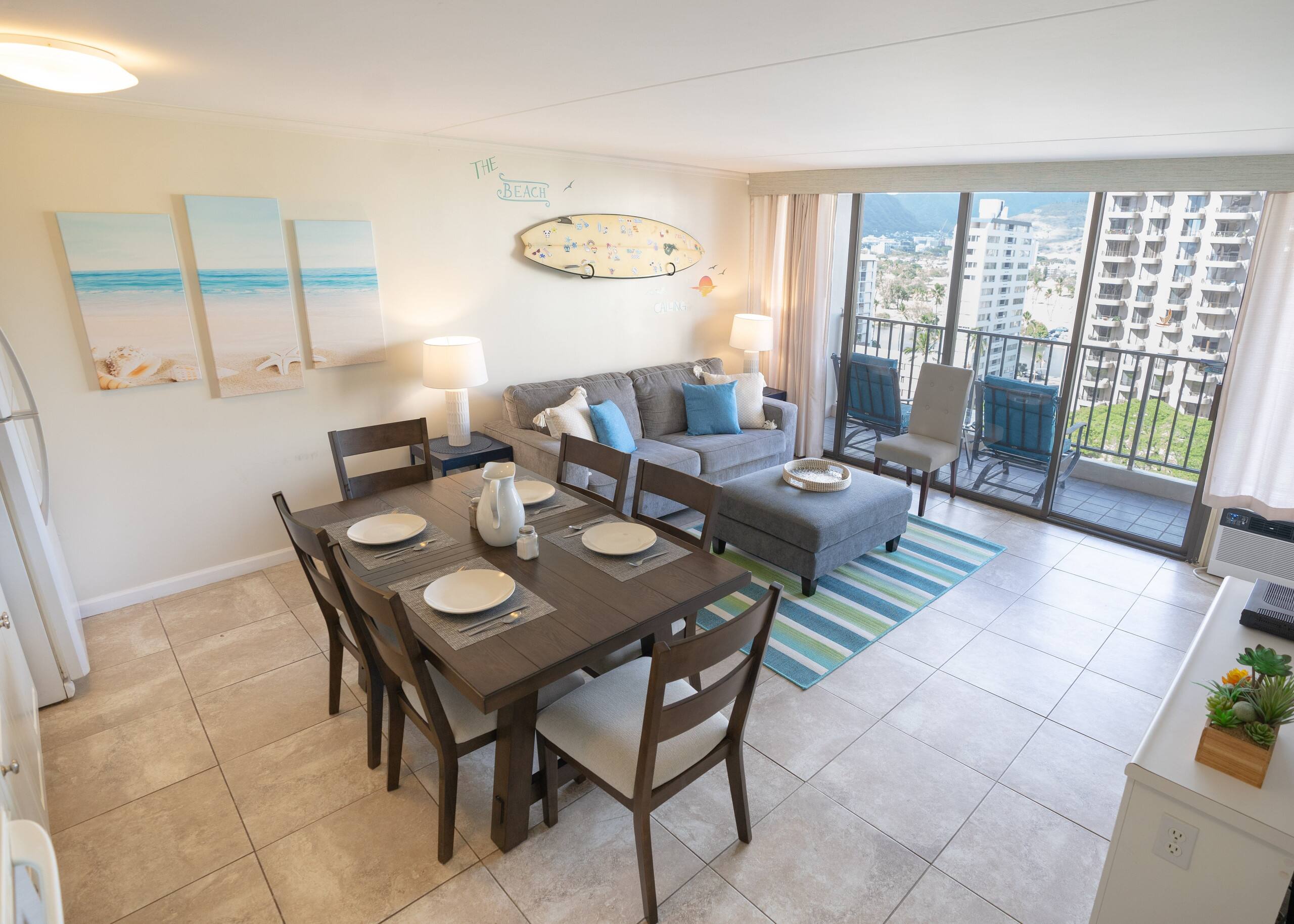 Condo in Honolulu · ★4.38 · 1 bedroom · 3 beds · 1 private bath - Image 21