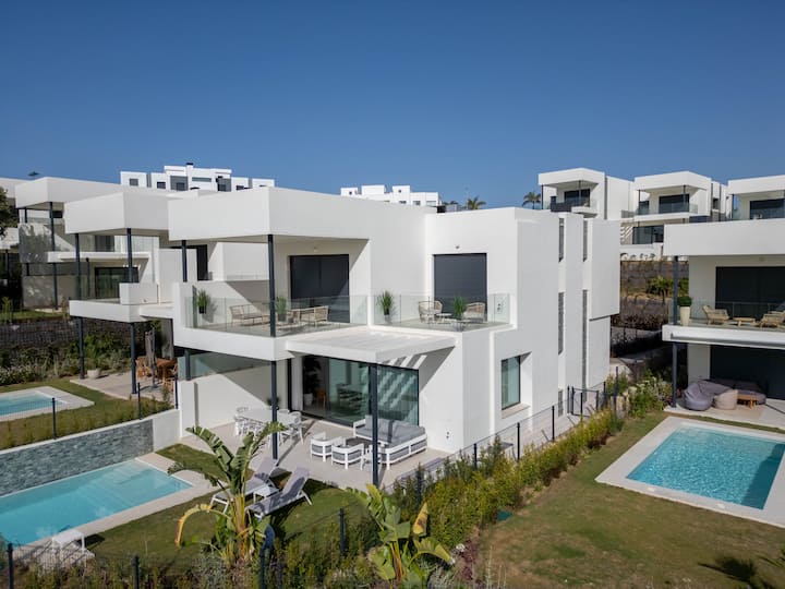 Villa Soul à Santa Clara Golf, Marbella. - Marbella