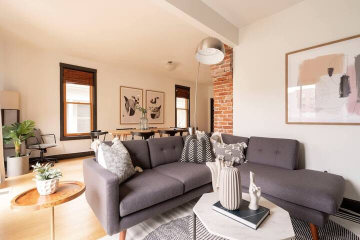 Scandinavian Loft • NW 23rd & Espresso Shops gallery image 2