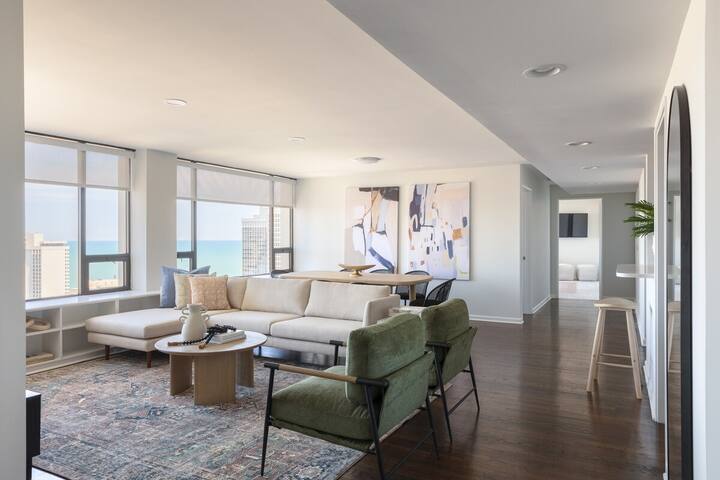 Luxury Designer Penthouse Combo |North| Gold Coast gallery image 5