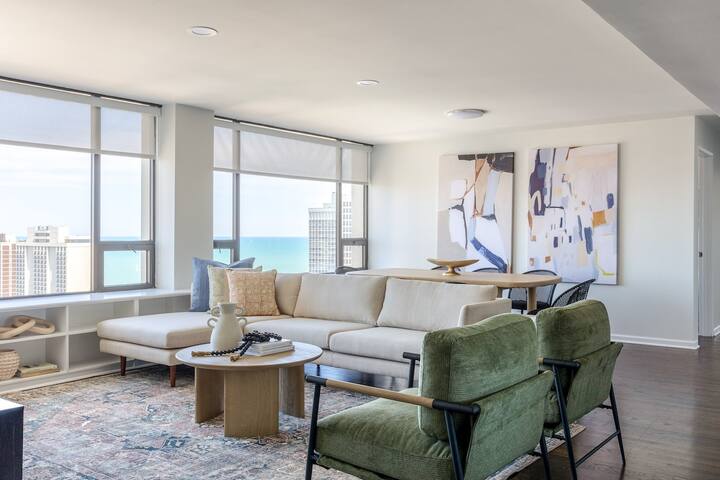 Luxury Designer Penthouse Combo |North| Gold Coast gallery image 2