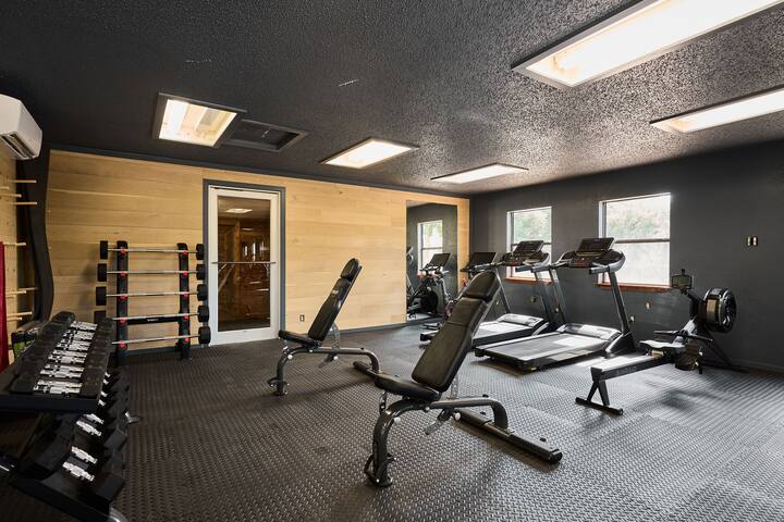 The Willie House by Lux Tiny Resorts gallery image 3