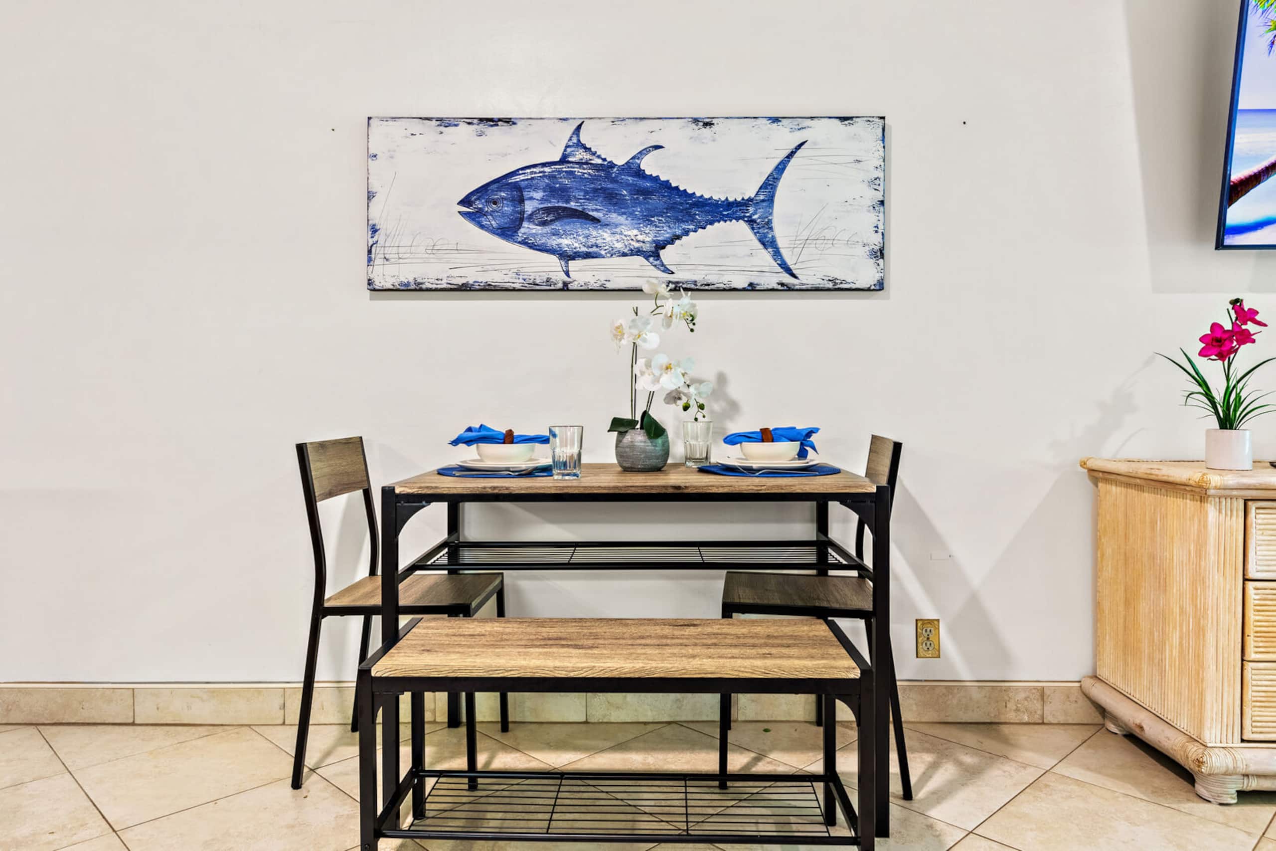 Condo in Lahaina · ★4.9 · Studio · 2 beds · 1 bath - Image 15