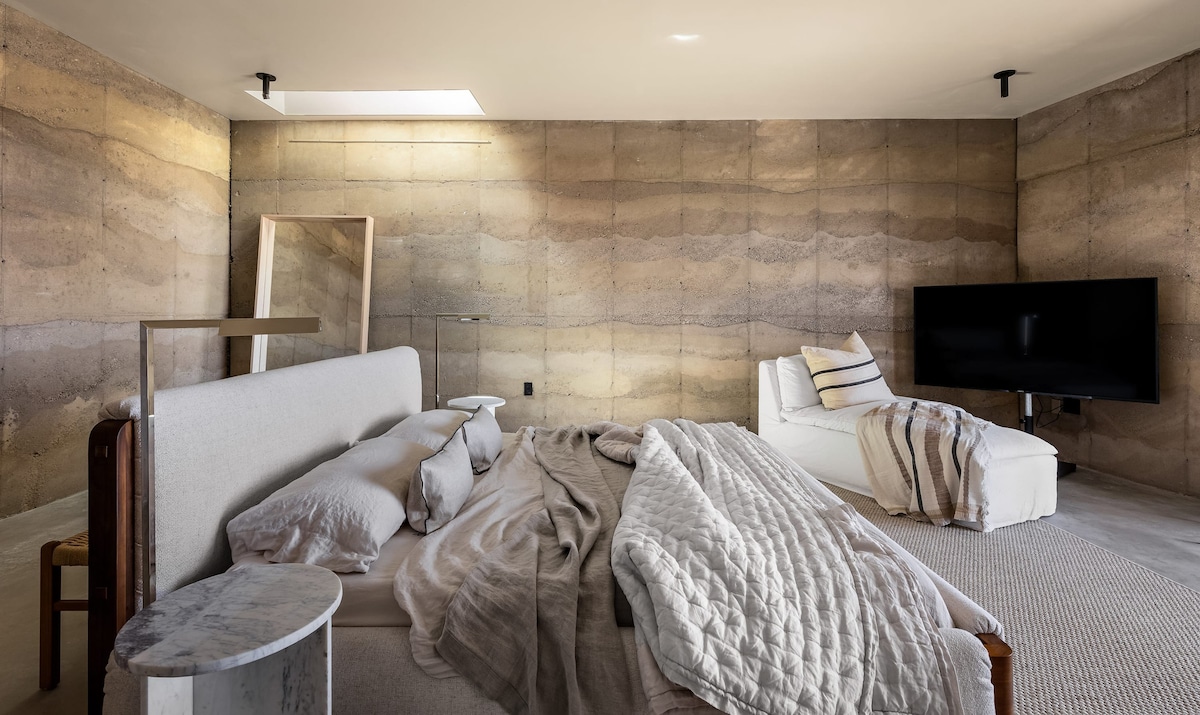 Spavaća soba 2 /bračni krevet (širine 180-220 cm