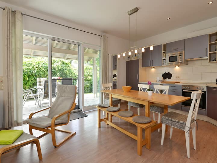Maison De Vacances Près De La Plage Avec Jardin - Zierow