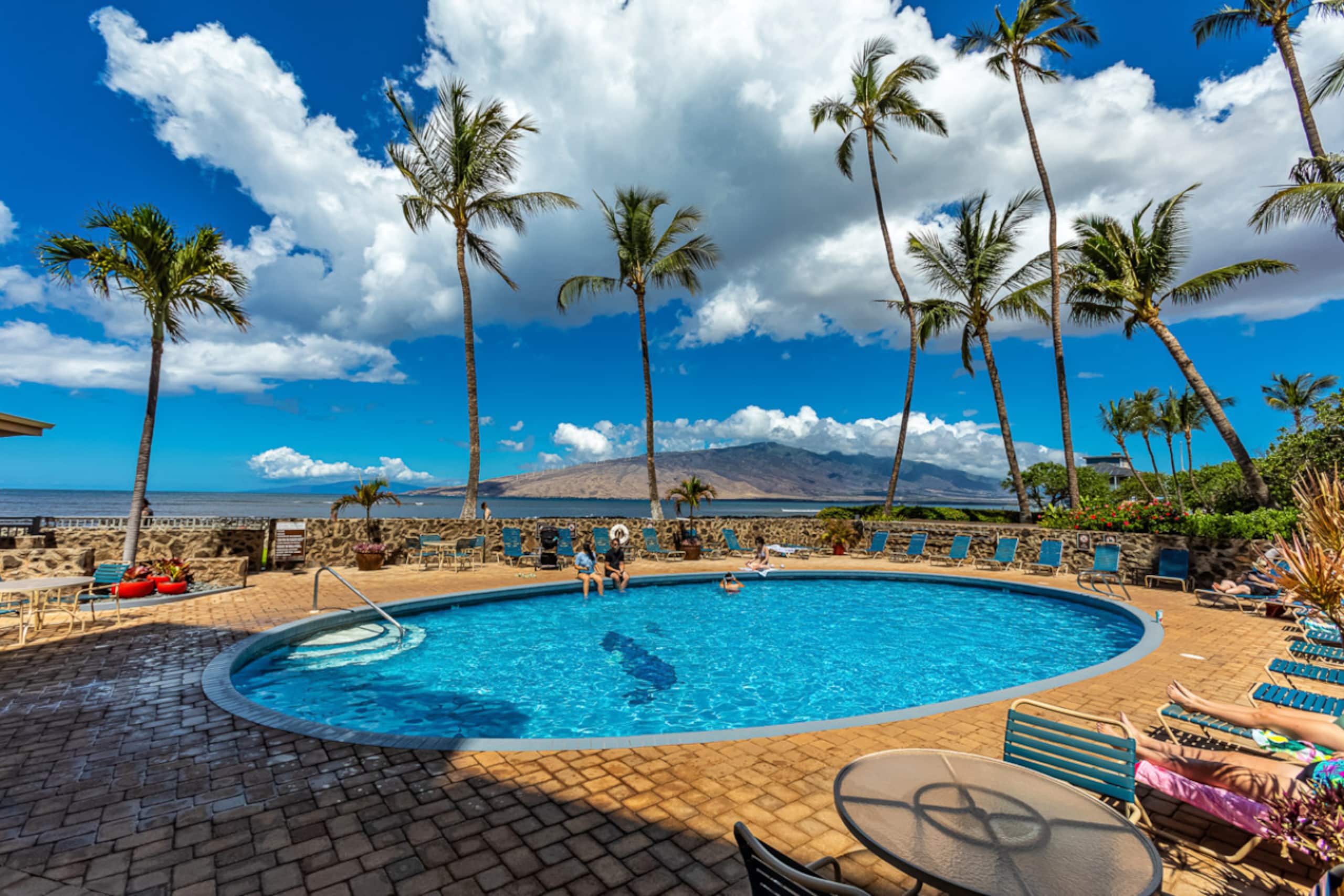 Oceanfront Ground Floor w/Stunning Sunset Views - Image 13