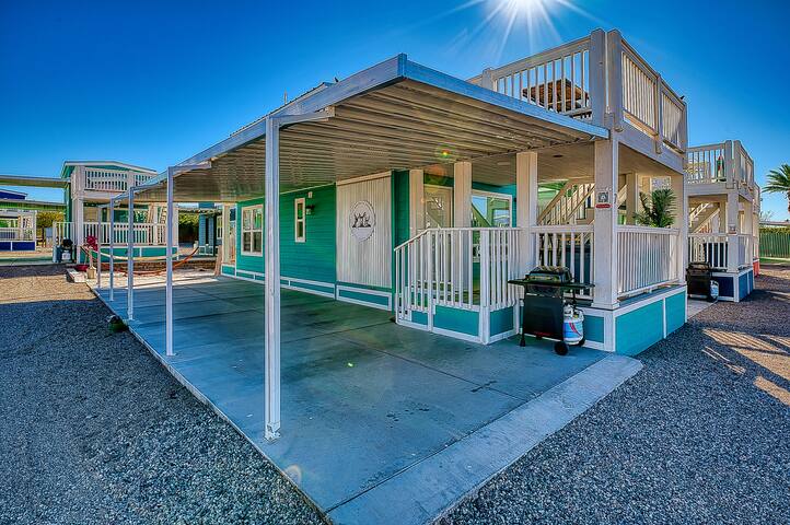 Roadrunner Barefoot Beach Club managed Airbnb listing 3