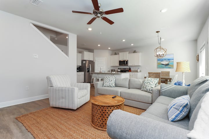 Perfect For Groups, Entertaining - Rest Ashored - Port St. Joe, FL