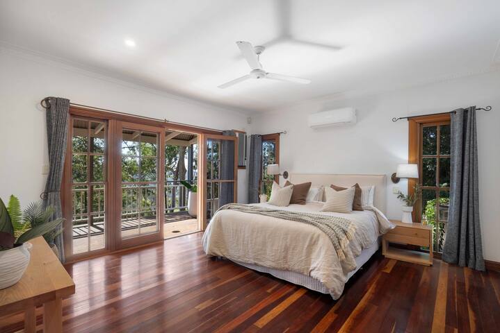 Sangfroid: Family Retreat for Up to 10 Guests gallery image 5