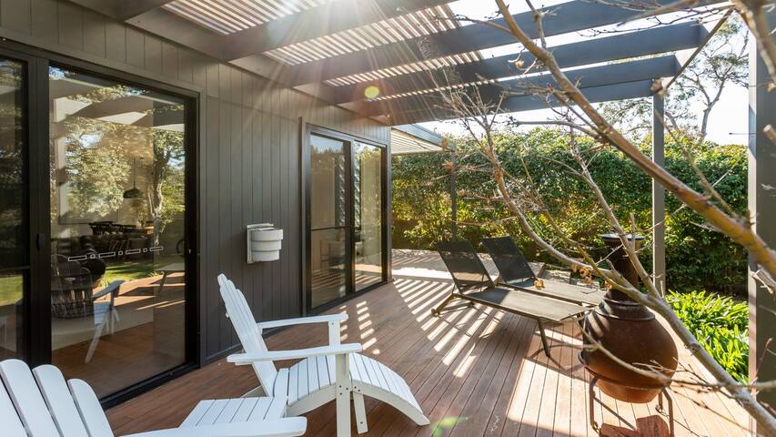 Tranquil Shores gallery image 4