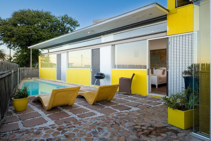 Ocean Views | Open Plan | Pool | 4 Bed gallery image 2