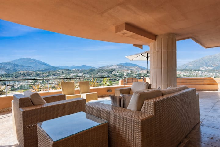 Casa Magna - Golf & Mountain Views! - Marbella