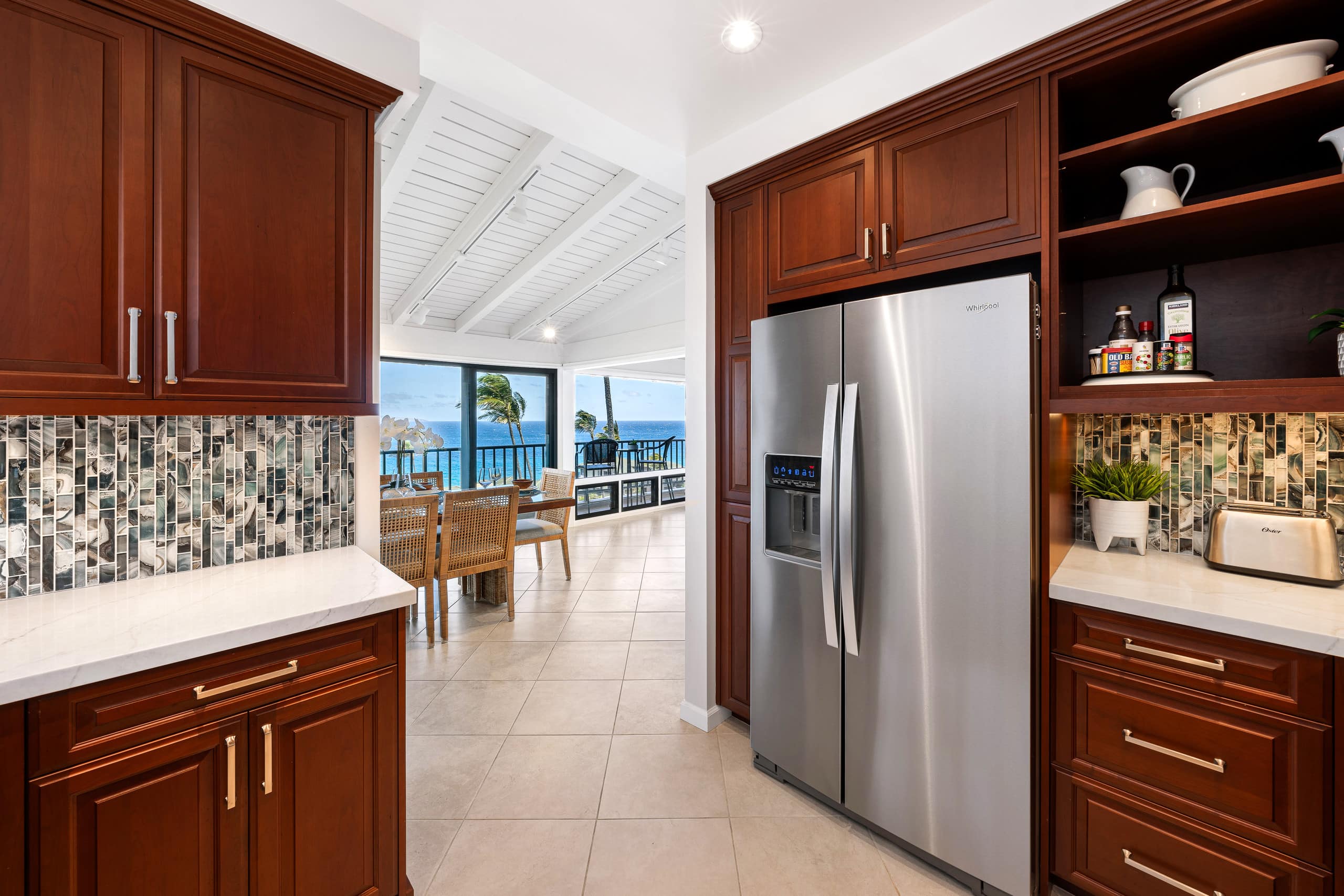 Condo in Lahaina · ★4.93 · 2 bedrooms · 3 beds · 3 baths - Image 8