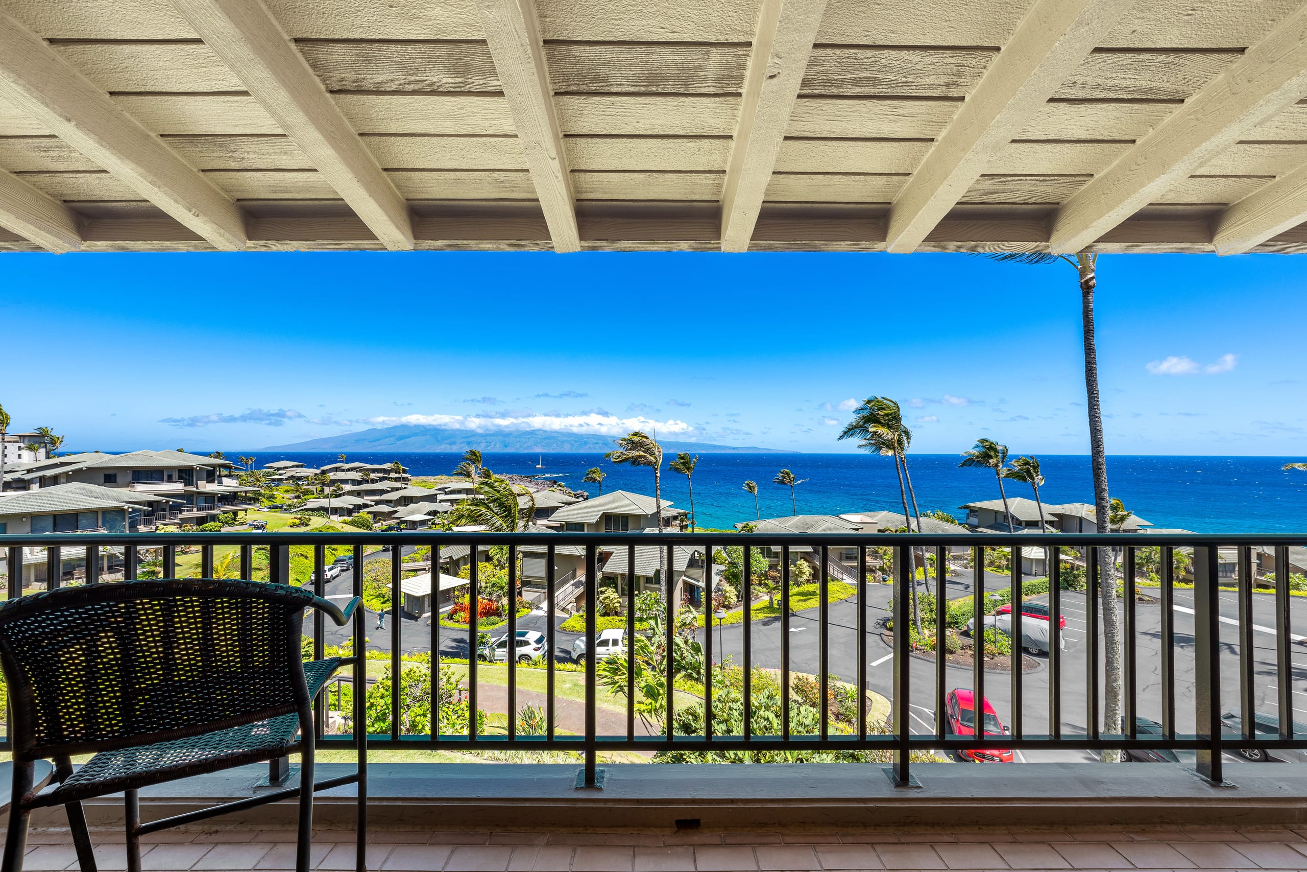 Condo in Lahaina · ★4.93 · 2 bedrooms · 3 beds · 3 baths - Image 35