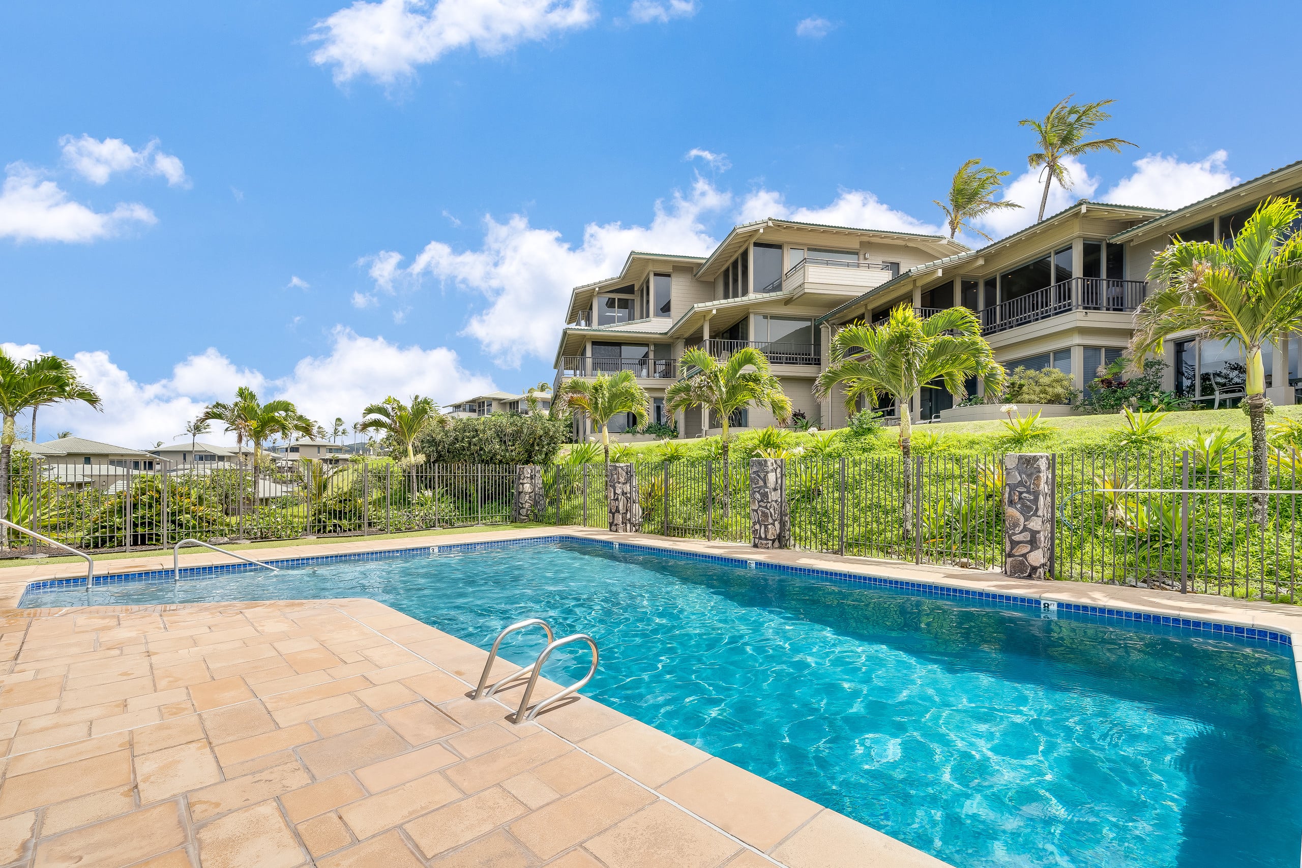 Condo in Lahaina · ★4.93 · 2 bedrooms · 3 beds · 3 baths - Image 47