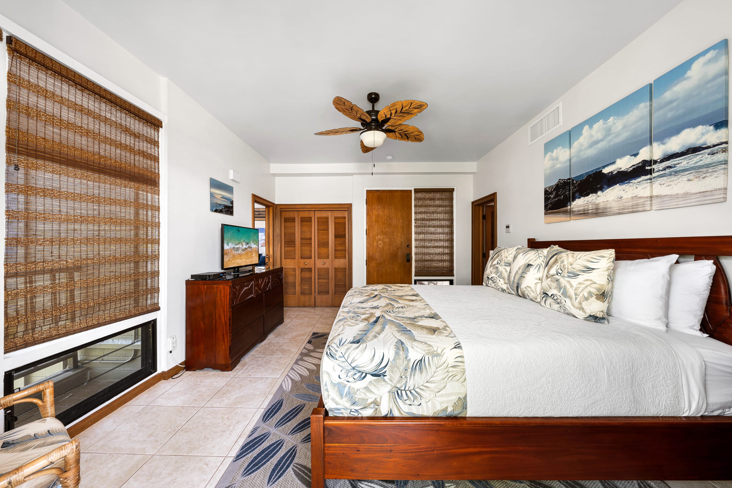 Condo in Lahaina · ★4.93 · 2 bedrooms · 3 beds · 3 baths - Image 21