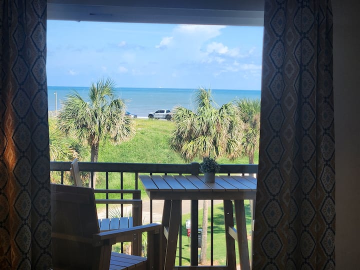 New Heated Pool And Hot Tub! Hideaway Here! - Galveston Island State Park, Galveston