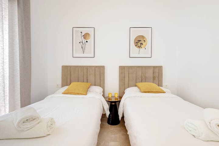 7e1b5d10 4592 4ae6 b2a1 cf3175d8de3c