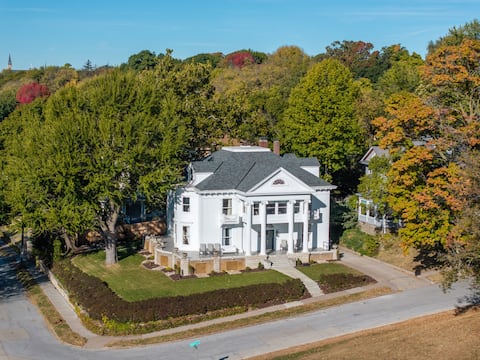 The Estate at Prospect Park