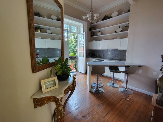 Exclusive house, great location! gallery image 4