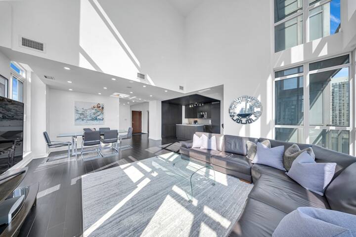 RentX|Lakeview 2-Storey Penthouse Paradise gallery image 3