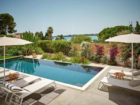 Villa Aria • Rooftop Jacuzzi, Pool & Sea Views