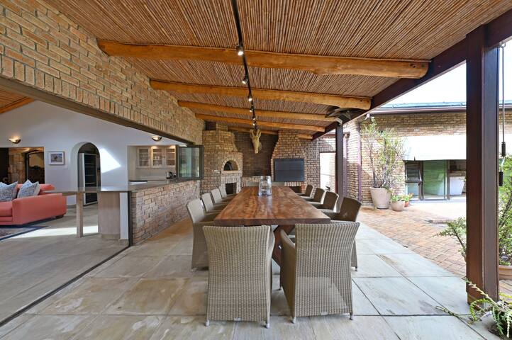 Linyanti Expansive Family Getaway gallery image 5