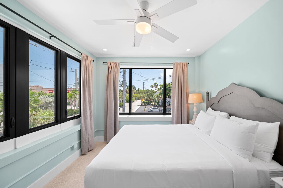 Спална соба 2
брачен кревет (широк 150-179 см)