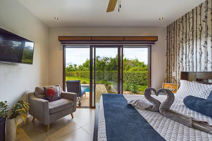 Casa Tranquilo - Beautiful Home with Private Pool