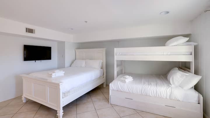 120424-605A&B6th--25