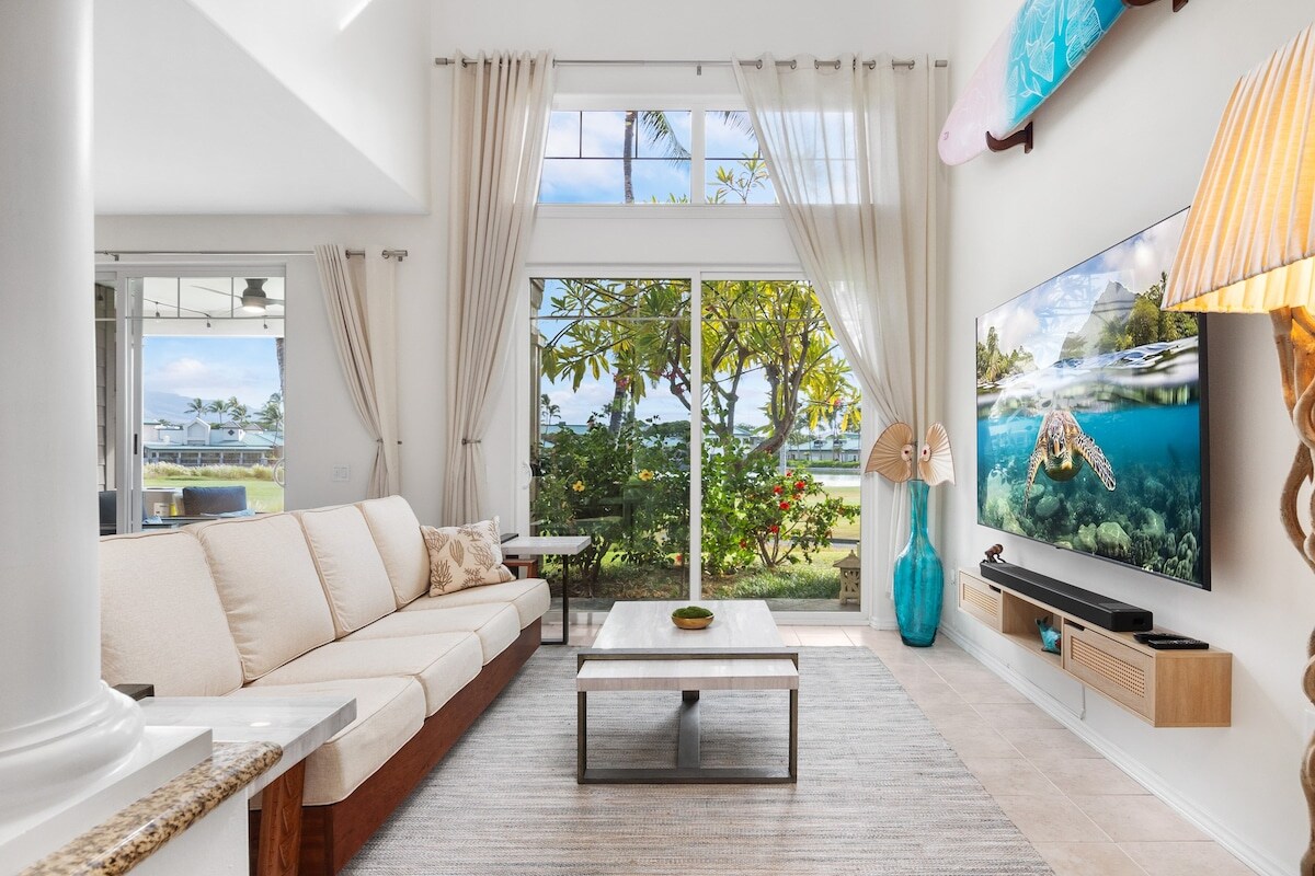 Popular Airbnb listing: Ocean Side | 3b Villa | Sunset View | Hilton Pool in Waikoloa Beach Resort