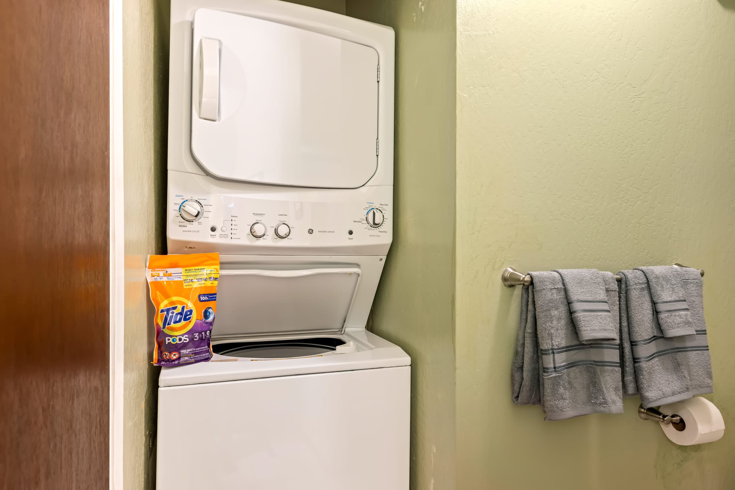 Condo in Koloa · ★4.83 · 2 bedrooms · 3 beds · 2 shared baths - Image 15