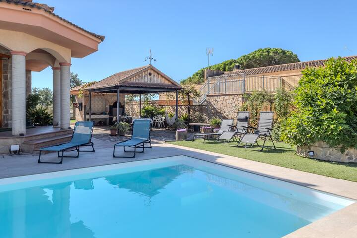 Villa natura 20 km de las playas