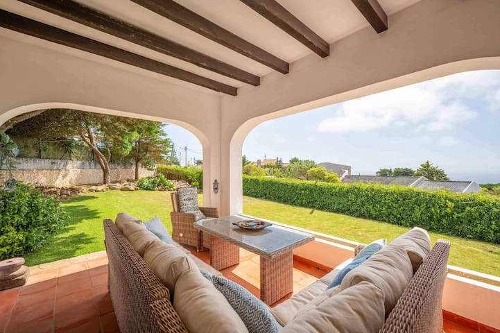 GuestReady – Scenic Getaway in Colares gallery image 2