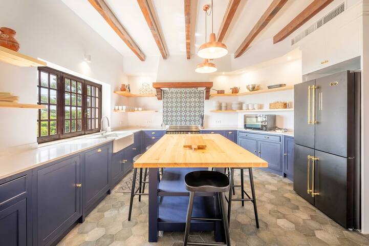 GuestReady – Scenic Getaway in Colares gallery image 5