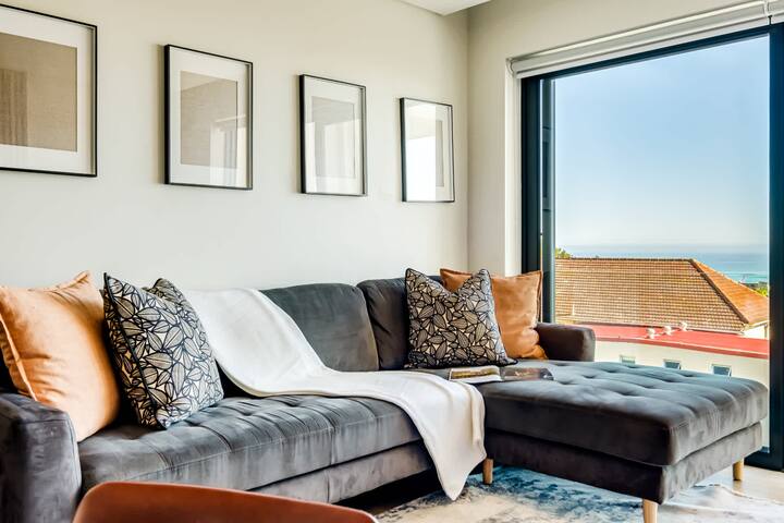 Charming Coastal Escape Marula One gallery image 5