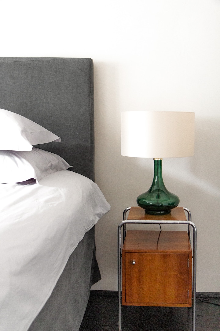 Stadtflucht berlin 411 nightstand luxury bedroom details vintage lamp cocomat