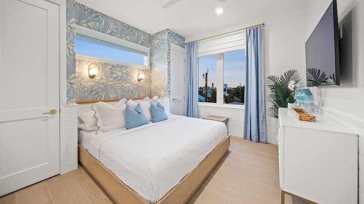 Yataq otağı 3 - Kral Ölçüsü Yataq və Otaq Hamam Otağı