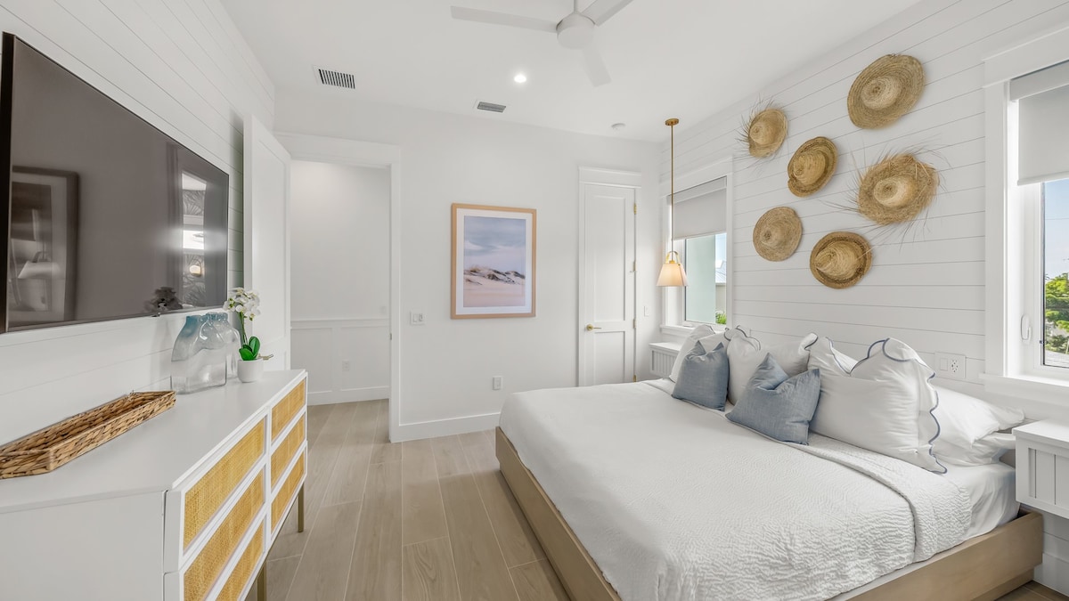 Dormitorio 4 - Cama tamaño king y baño privado