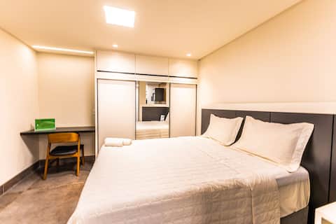 Popular Airbnb listing: Downtown Loft – Air Conditioning / Fully Equipped Kitchen in Barreiras